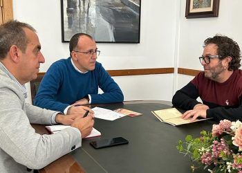 alcalde de Navalmoral de la Mata se reúne con Haerentia
